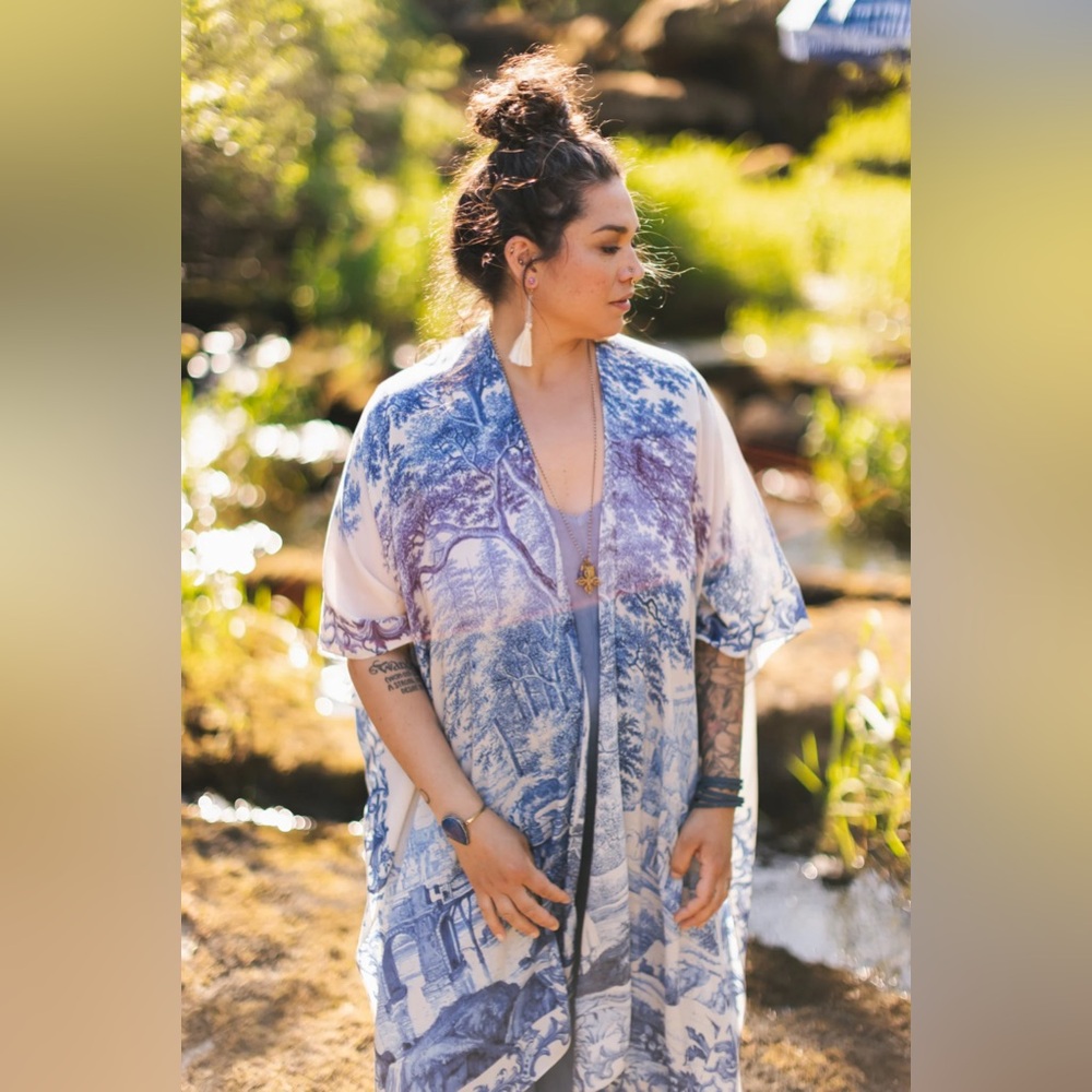 ⭐️Market of Stars⭐️ LET THE LIGHT IN GODDESS DUSTER KIMONO Mid Length
